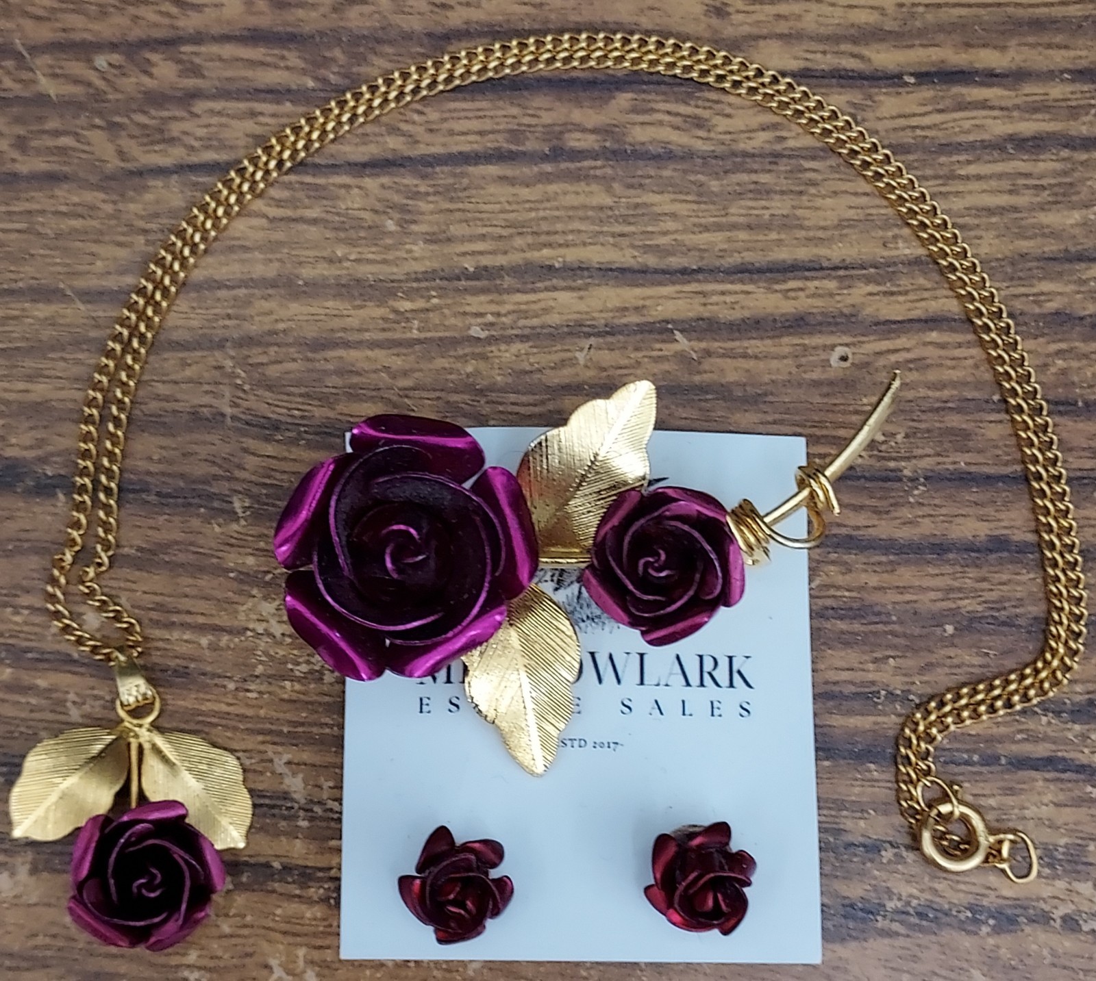 Vintage Red Rose Necklace, Brooch, Earrings Goldtone 17in. Chain