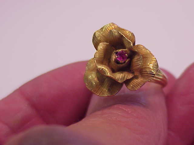 VINTAGE 18K ITALY SOLID GOLD ROSE RUBY RING SZ 7 RARE