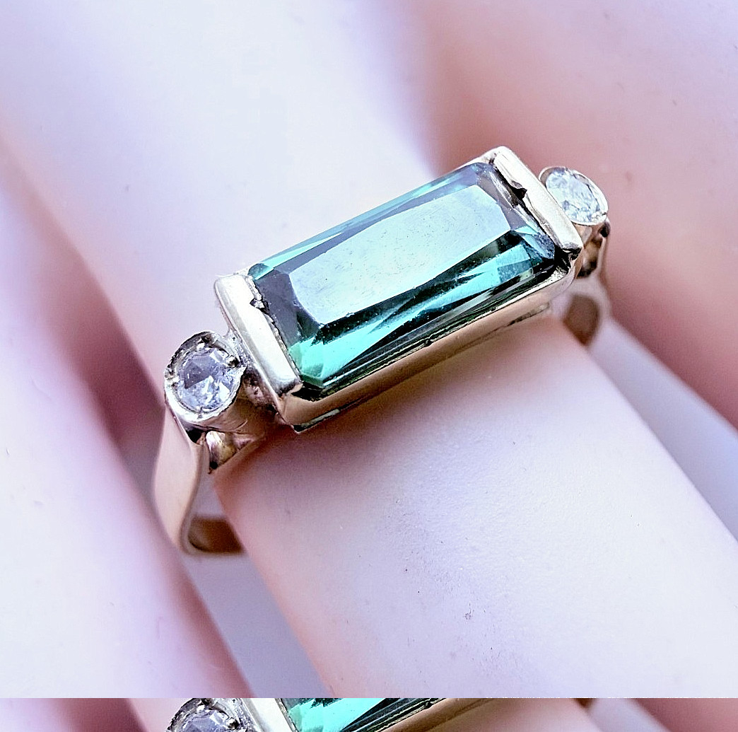 Vintage 18ct Gold Green Tourmaline & Diamond Ring Natural Hallmarked Size 7.5