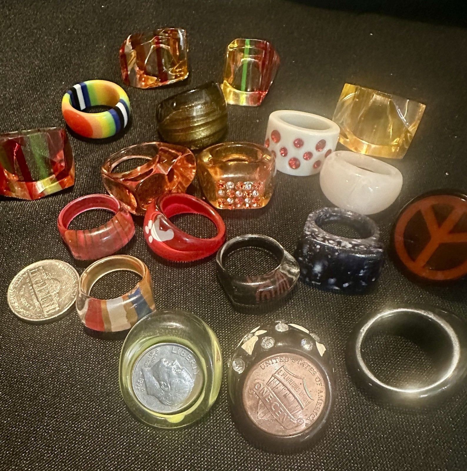 Lot Of 19 Vintage Acrylic Lucite Glass Chunky Retro Rings