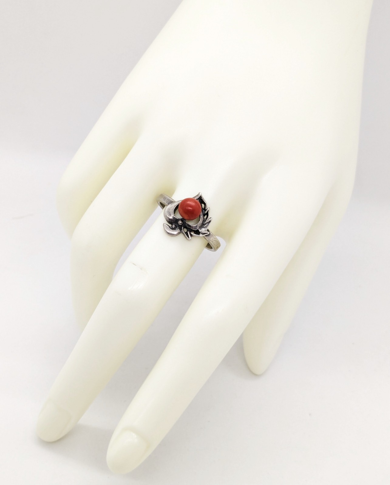 Vintage Rare Soviet RING Silver 925 with Chic Natural Coral-size:9.5US(19.5mm)#1