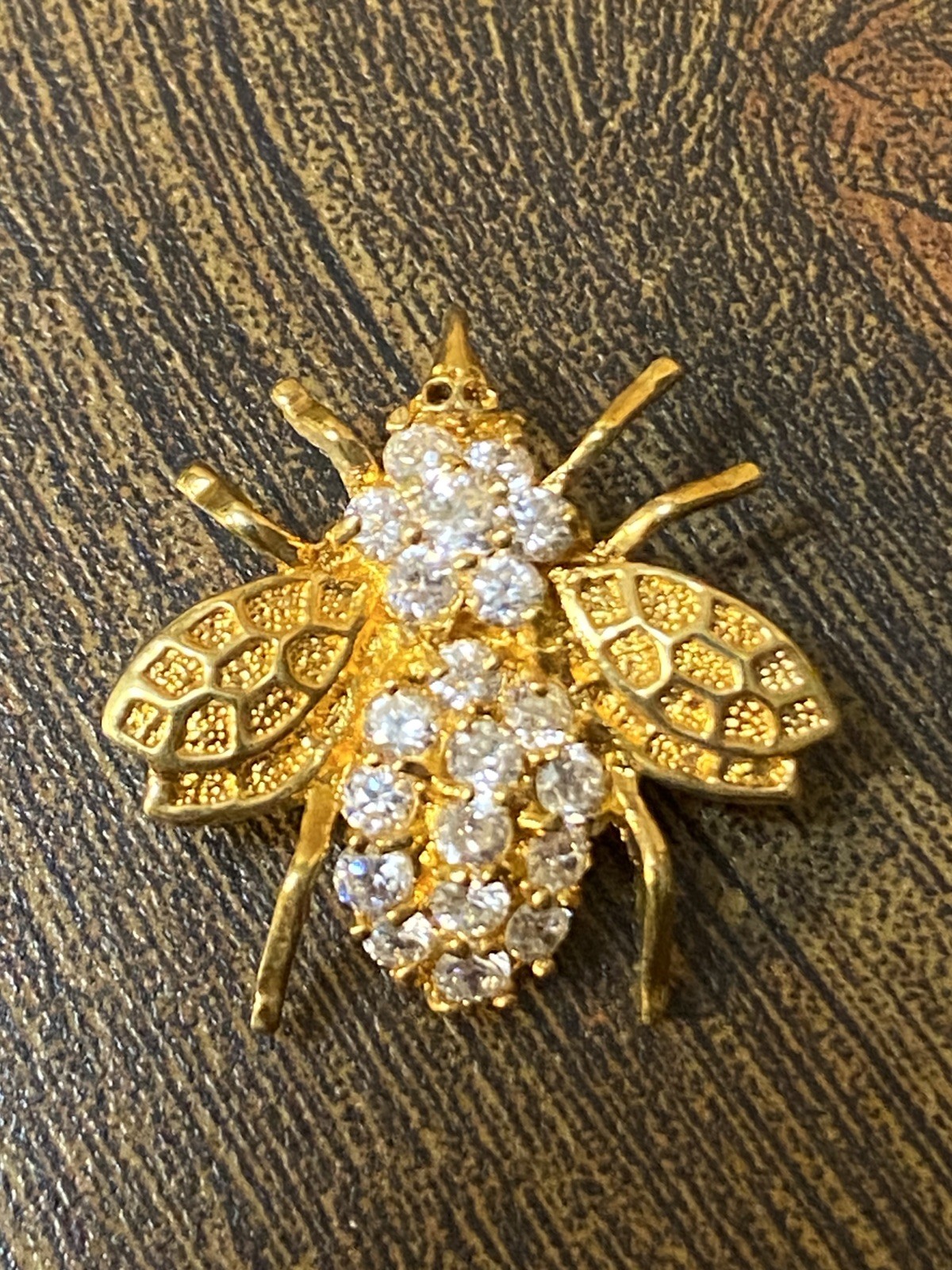 Vintage Dee Berkley Jewelry DBJ Bumble Bee Brooch Pin Pendant 14KGE Rhinestones