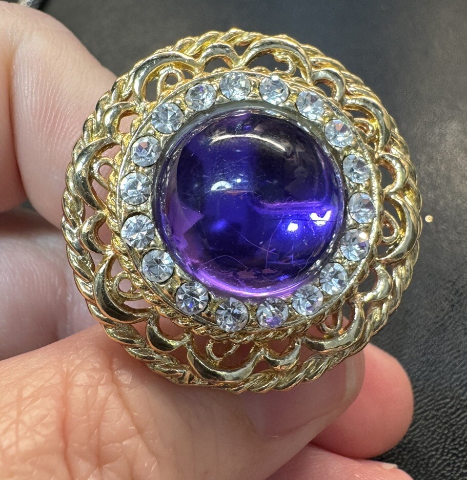 Vintage 1980’s 1990’s Purple Cabochon Rhinestone Gold Tone Clip On Earrings