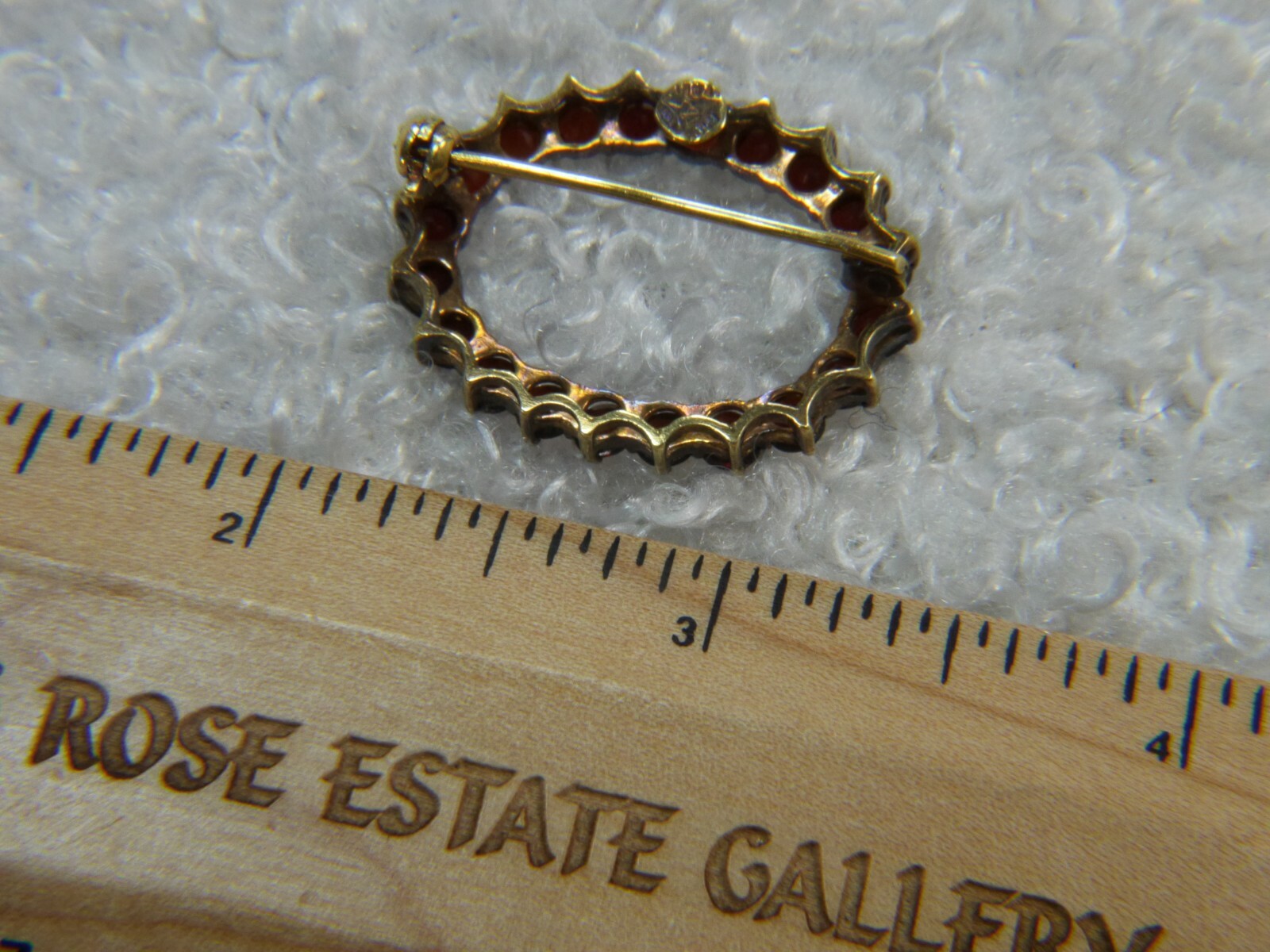14k Yellow Gold 1 1/4″ x 7/8″ Garnet 3.5 mm x 20 Vintage BROOCH pin BROACH