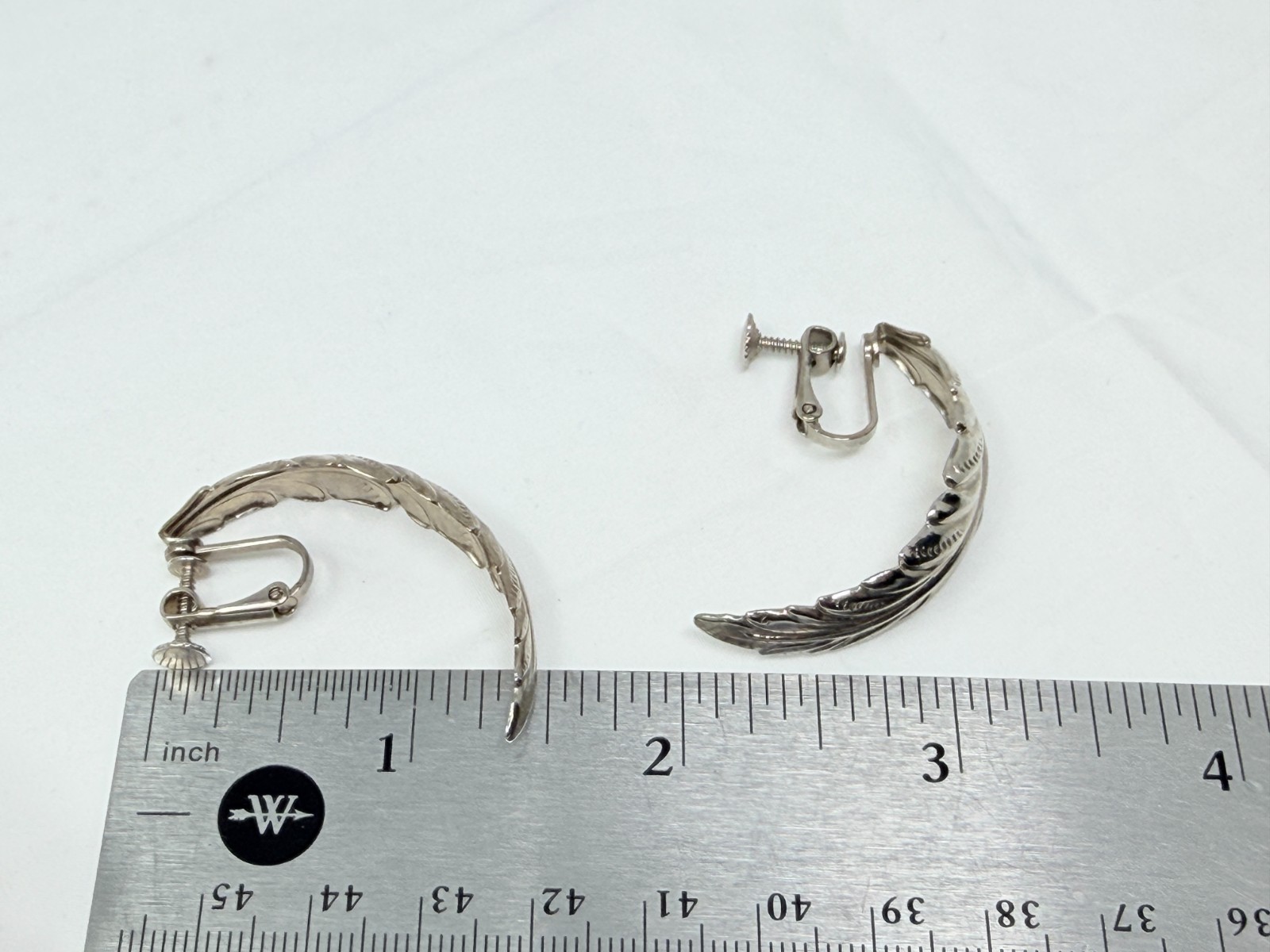 Vintage Silver tone Textured Leaf Half Hoop Adjustable Clip on Earrings
