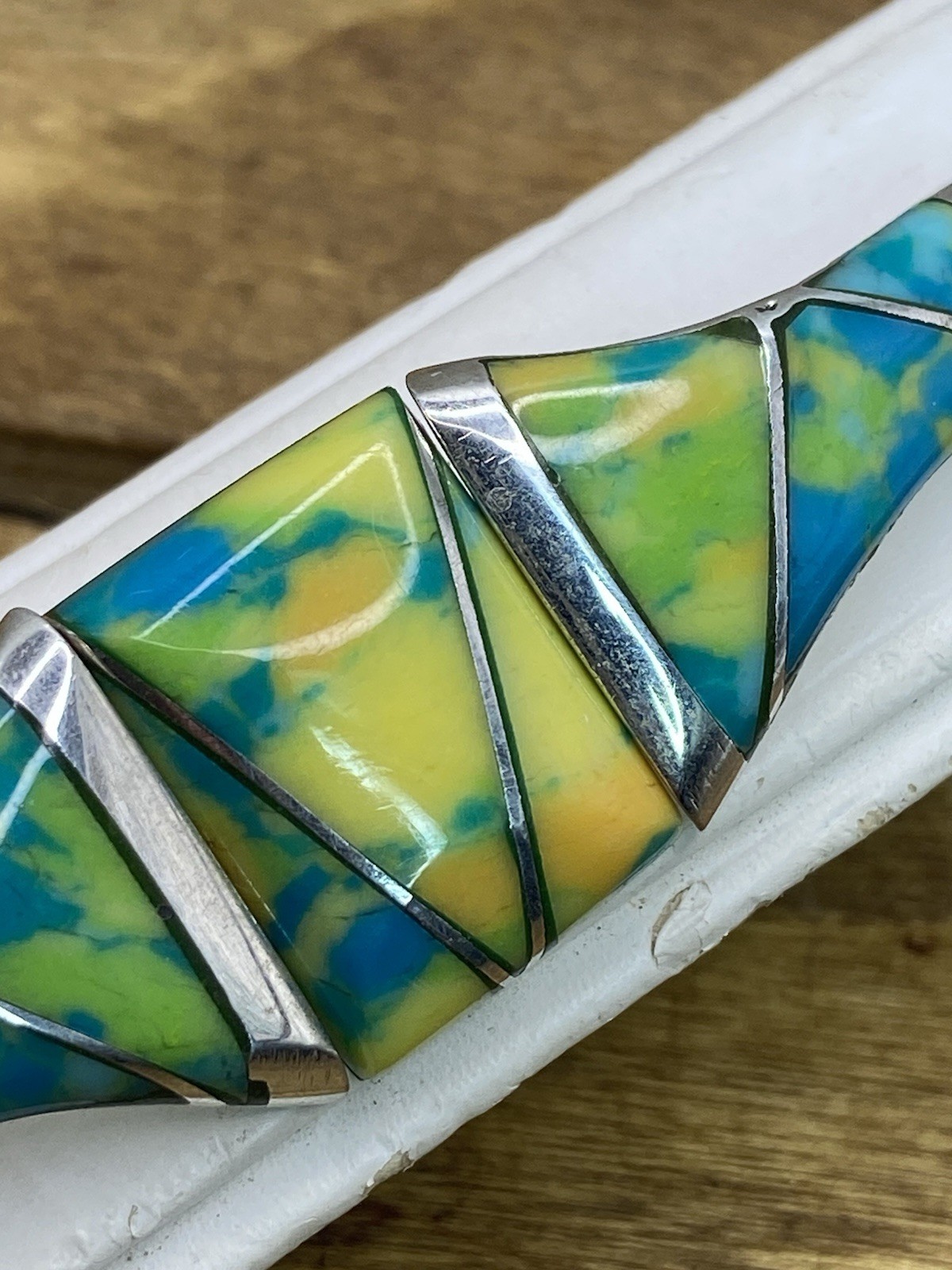 Vintage 1980s Mexico Mosaic Inlaid Art Glass Silver Tone Bracelet 7″