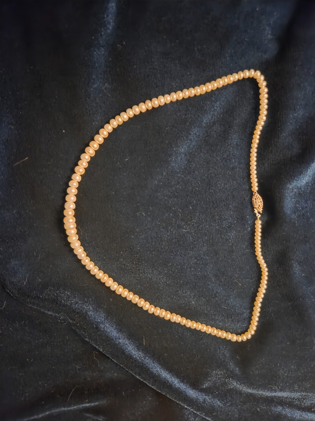 Vintage graduated natural pearl necklace with fish hook clasp