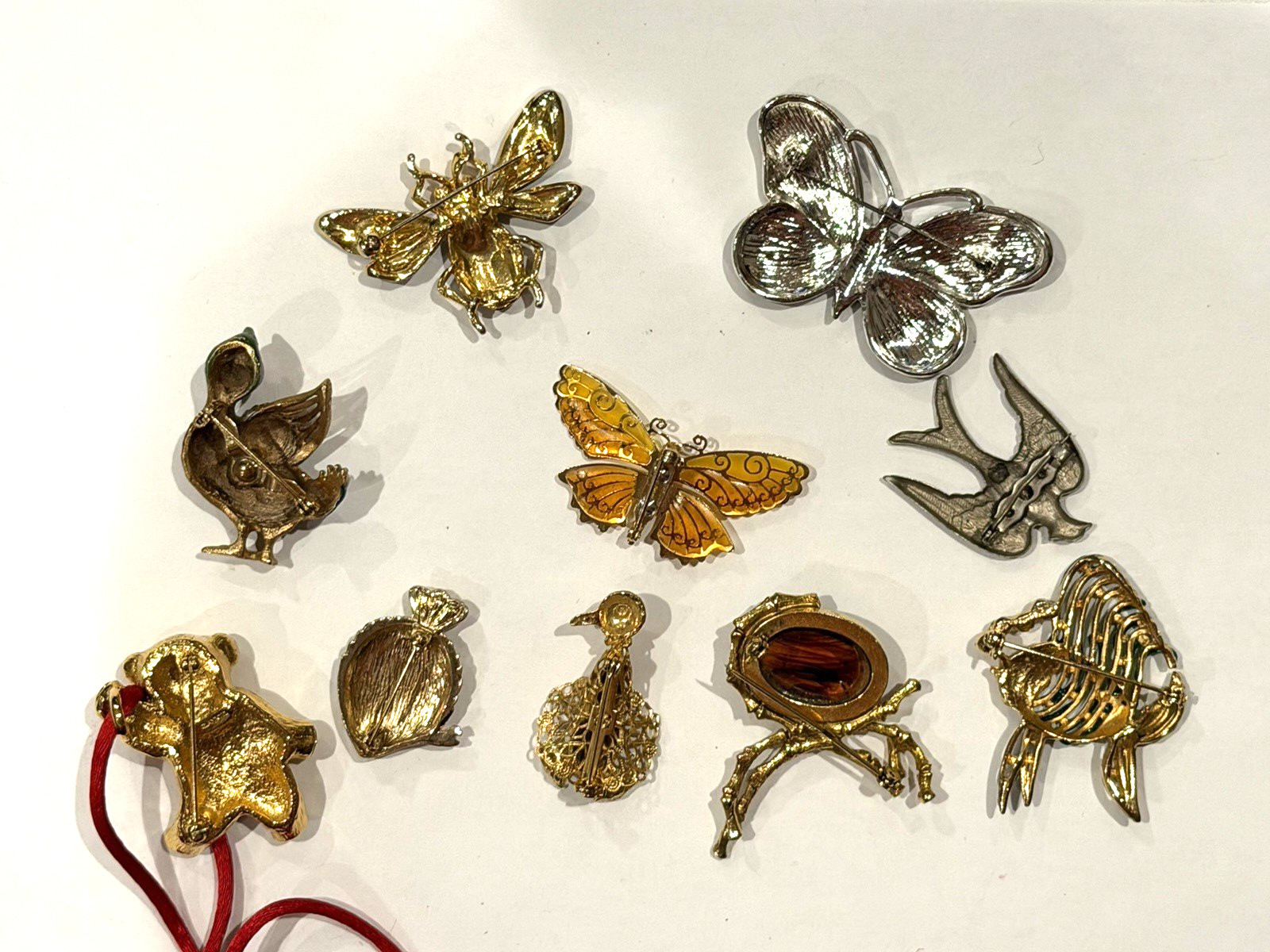 JJ AVON BUTTERFLY FISH DUCK BIRD TEDDY BEAR BEE BAMBOO BROOCH BRACELET LOT 11 EU