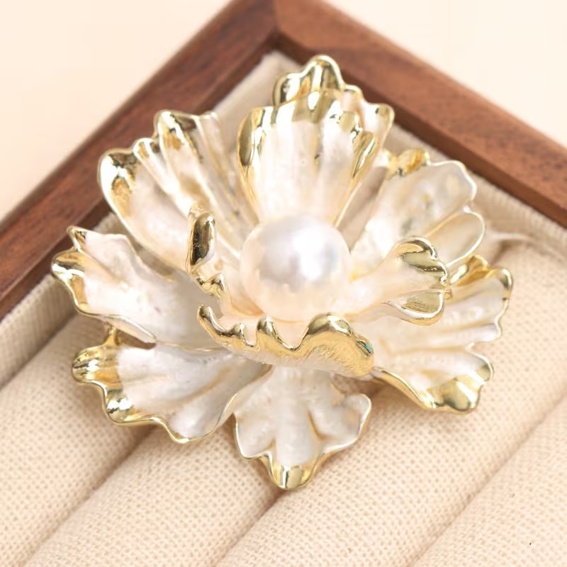 Baroque Lotus Flower Brooch – Gold‑Tone Finish with Pearl Center, Elegant Gift