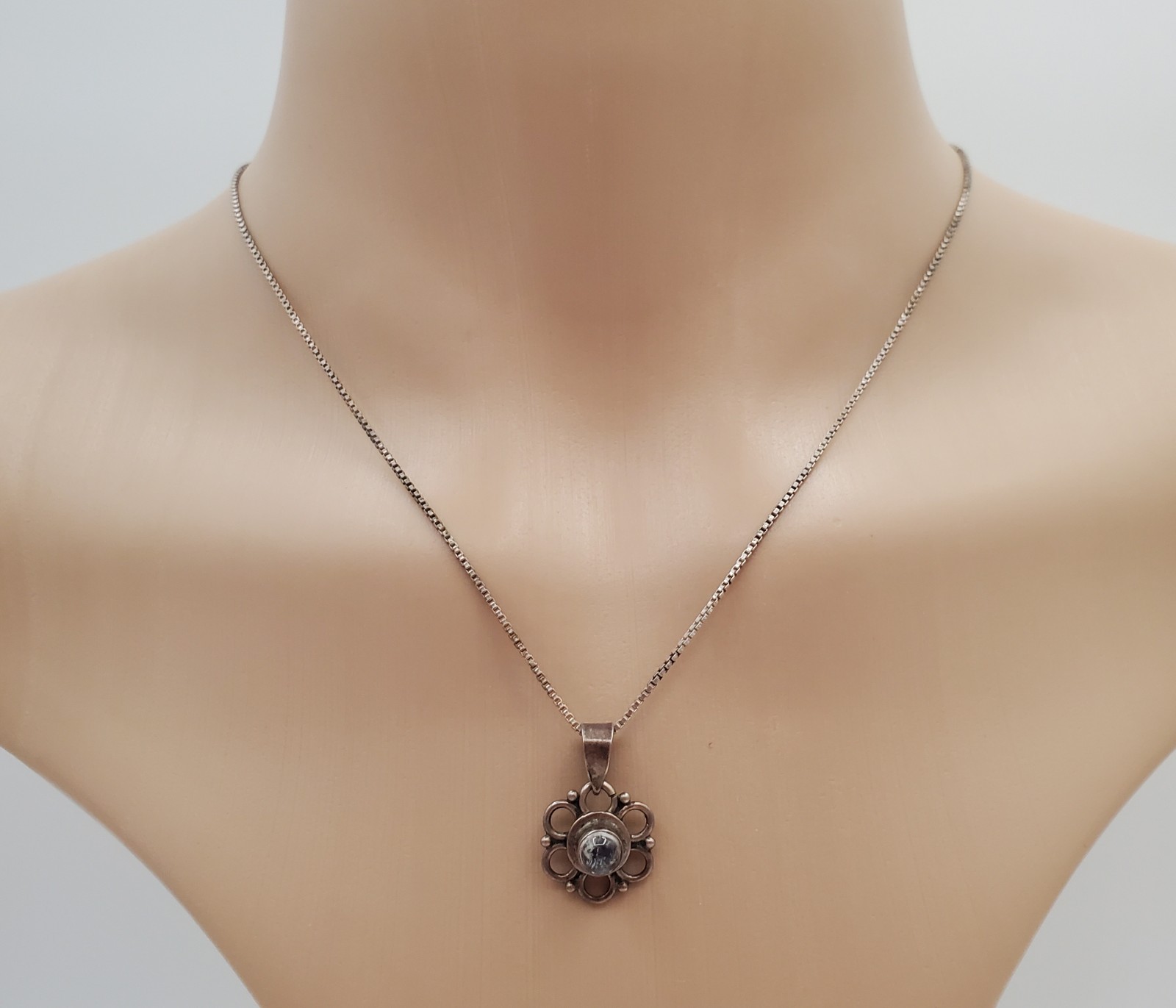 VTG 925 Flower of Life Hippie Pendant Necklace 16in Sterling Silver 4gtw Italy