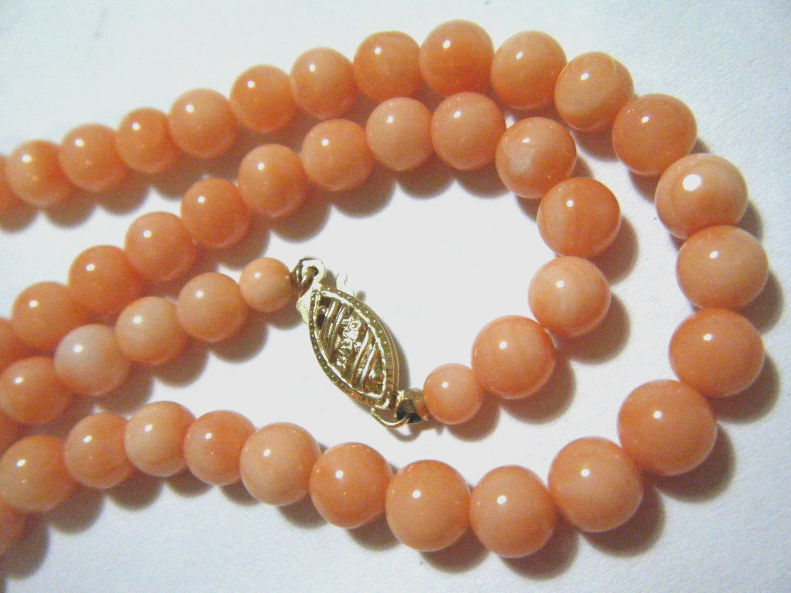 19″ Vintage 5mm Beads Genuine Coral Necklace with 14k Yellow Gold Clasp