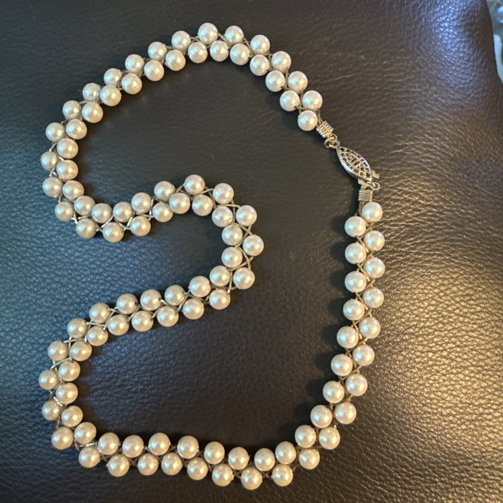 Vtg. Avon Double Row Faux Pearl/Gold Tone 16” Necklace. 48