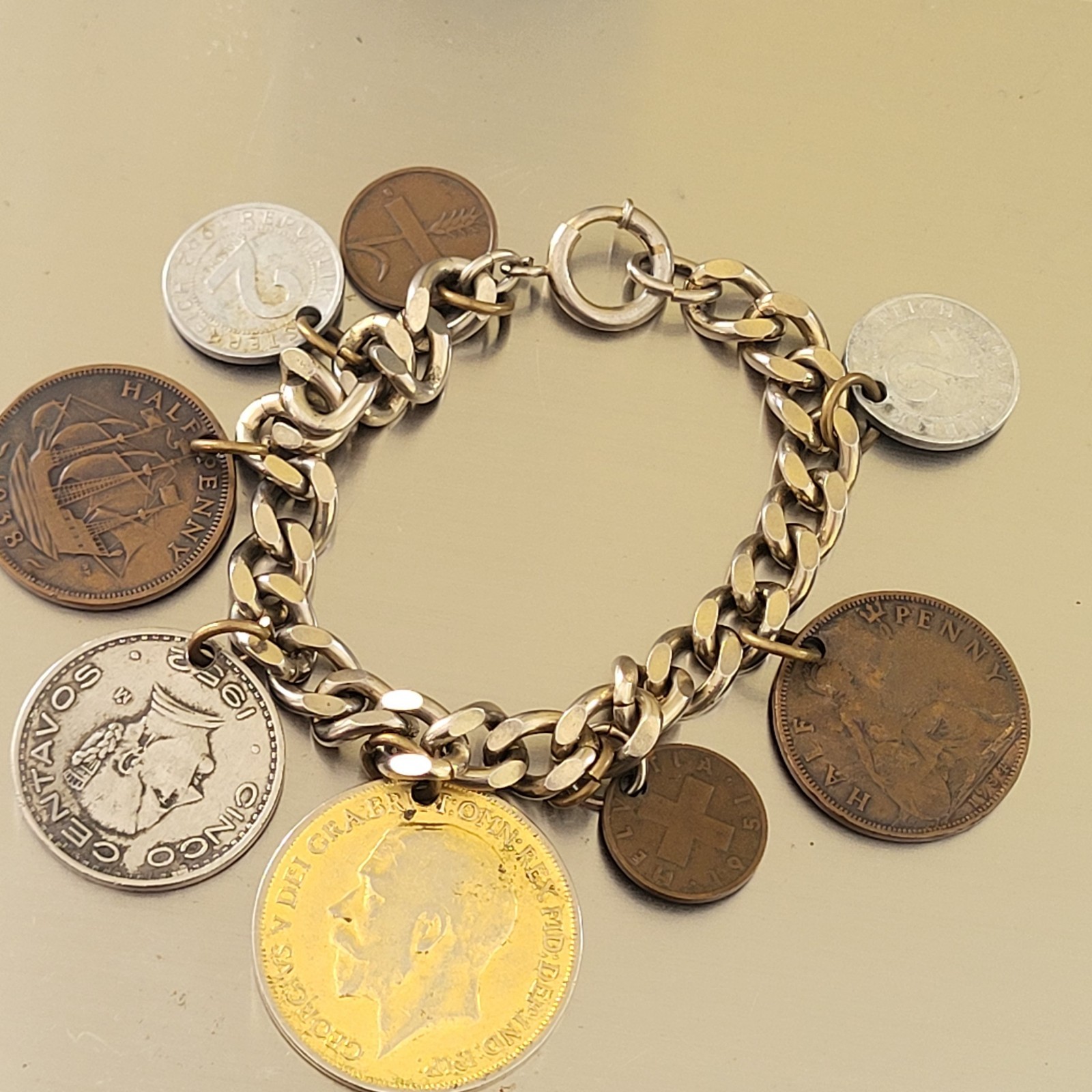 VTG 8 Foreign Coins Tokens of the World Charm Bracelet Silver Tone 1930s-1950s