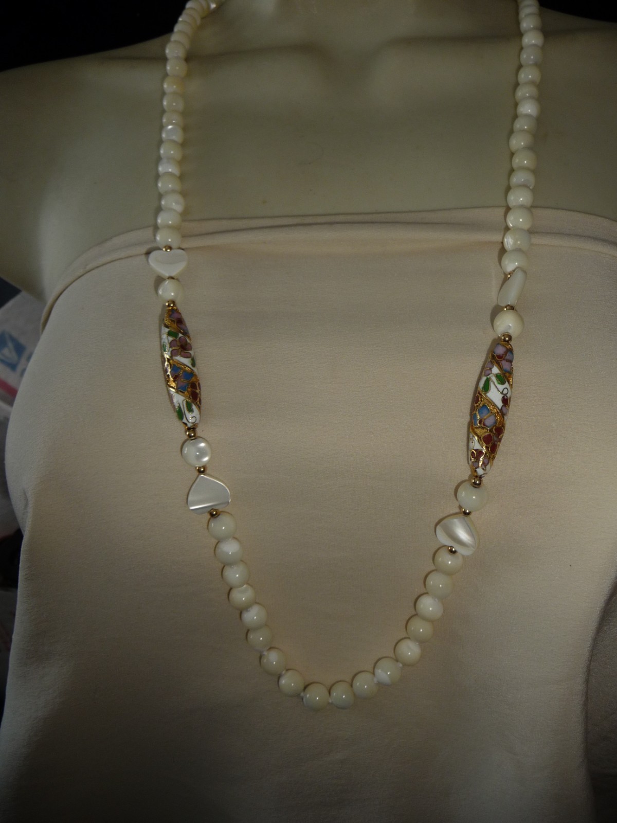 15”L MOP BEADS & HEARTS & CLOISONNE BEADS HAND KNOTTED NO CLASP NECKLACE #9/21
