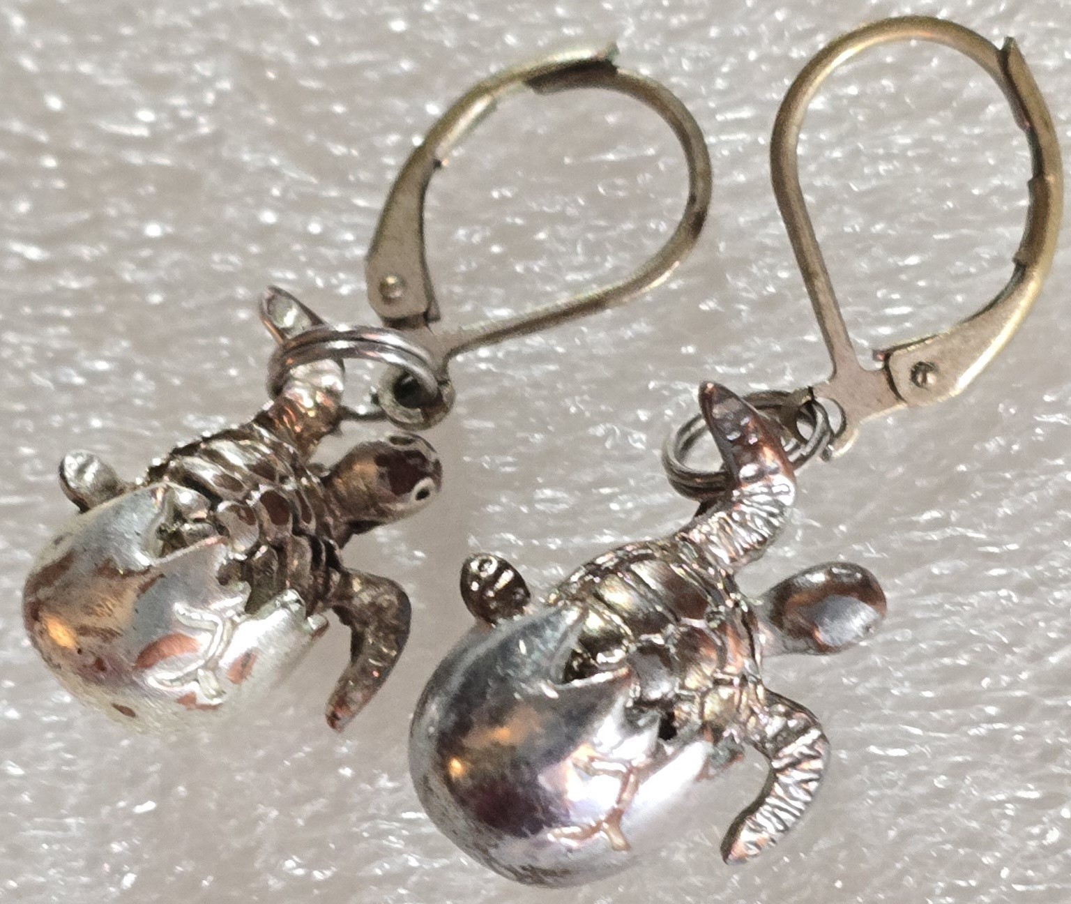 Vintage Silver Tone Figural Baby Hatching Turtles Shells Drop Pierced Earrings