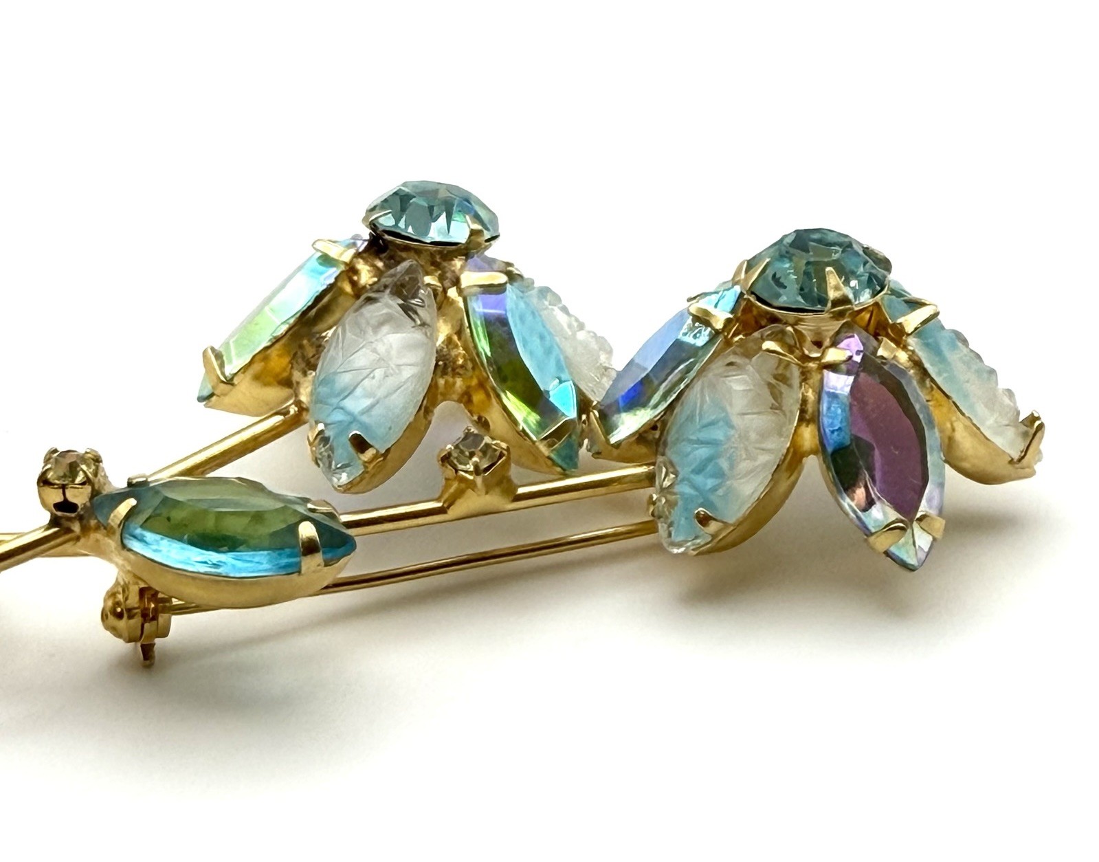 Vintage Blue Aqua Aurora Borealis Rhinestone Flower Brooch Pin Gold Tone MCM