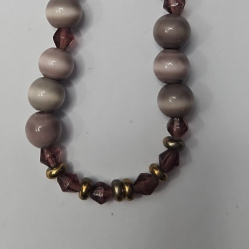 Vintage Purple Cat’s Eye Beaded Glass Necklace Gold Tone Toggle Closure