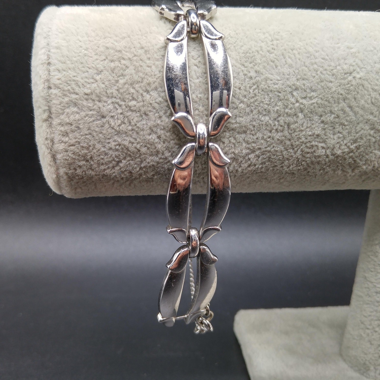 Vintage Monet Rhodium Link Bracelet Sister Clasp Mid Century Signed 7”