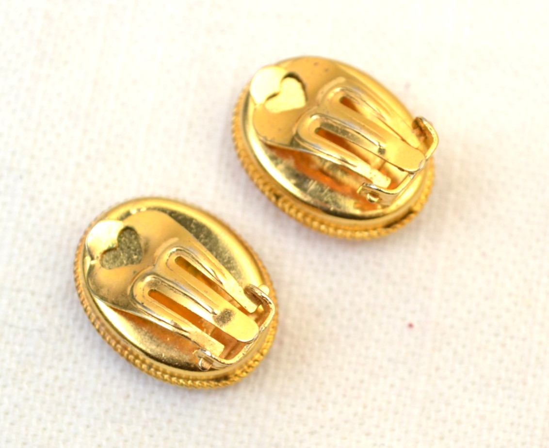 Clip On Earrings Micro Mosaic Milleflori Gold Tone Twist Setting 3/4″ L Vintage