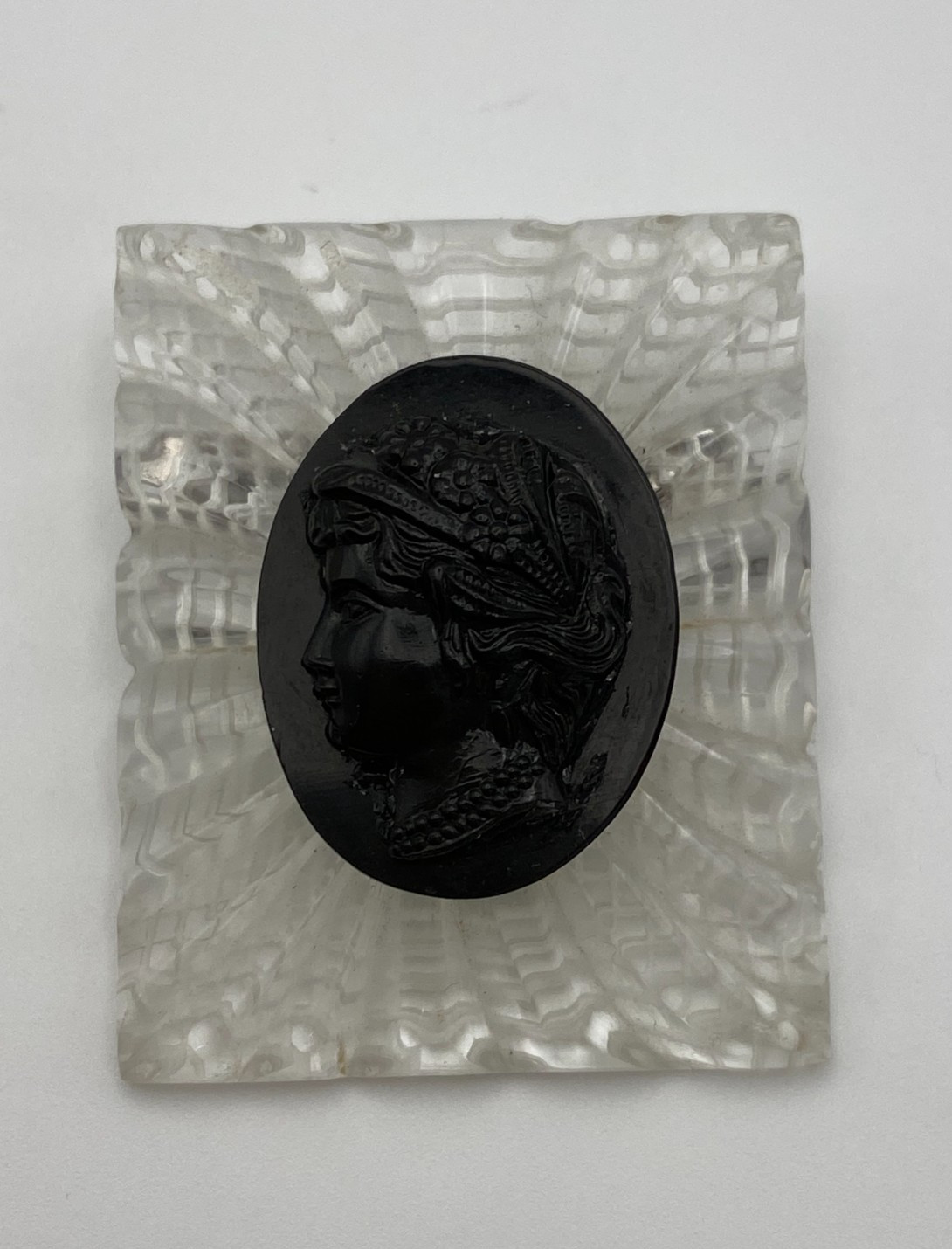 Vintage 1940s Mourning Brooch Black Cameo Reverse Carved Victorian Revival