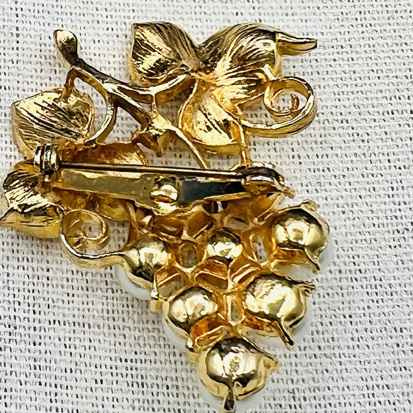 Vintage Faux Pearl Grape Cluster Brooch Gold Tone Textured Leaf Floral Estate