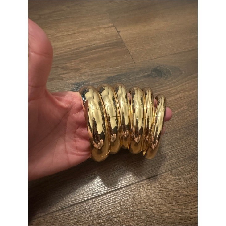 Vintage Gold Tone Bangle Bracelet Set Chunky Dome Stackable 6 Piece Mixed Width