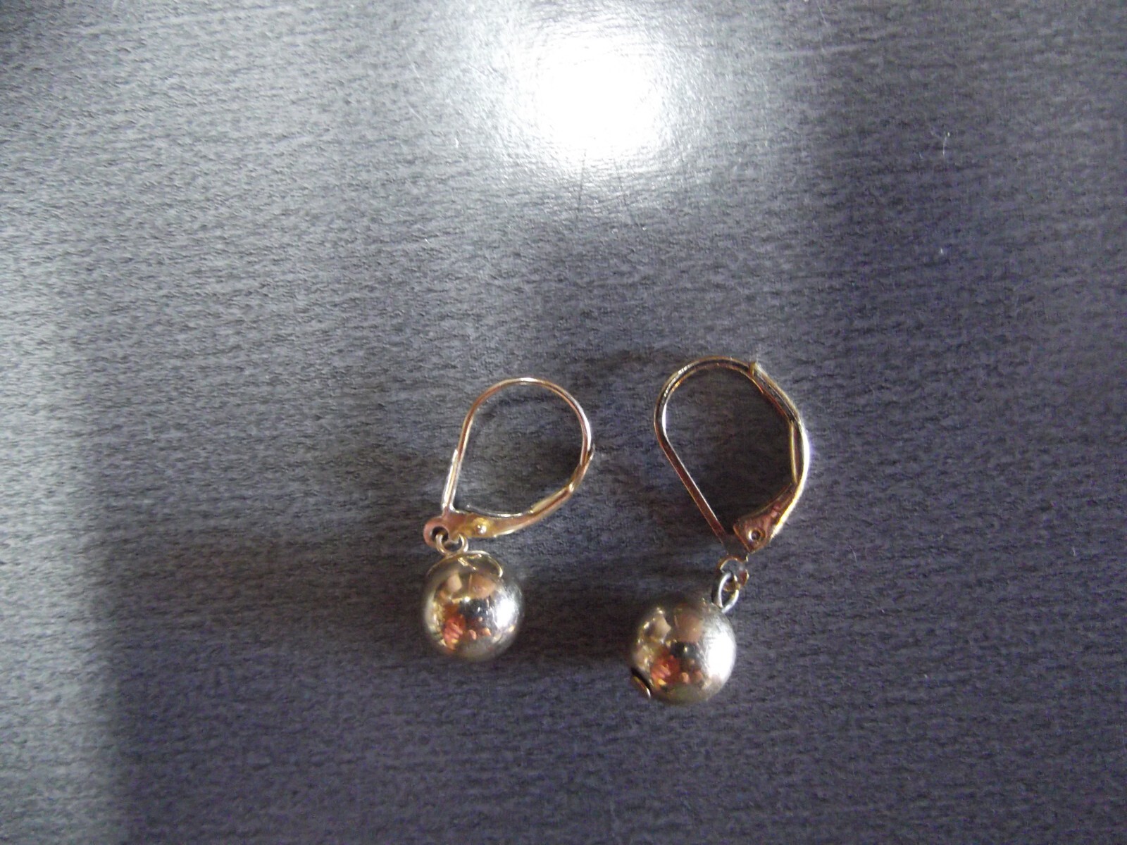1 Pair Old 1/4″in Gold Tone Pearl Hoop Clasp Dangle Earrings