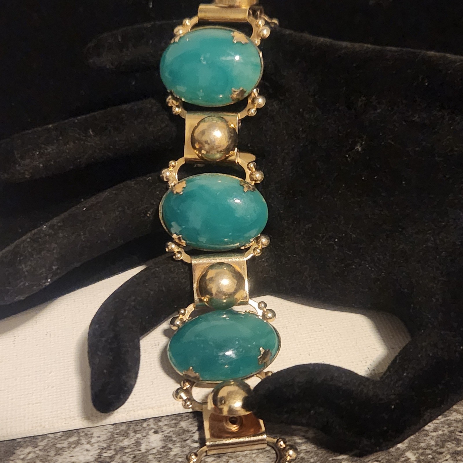 Vintage Gold Tone Green Oval Cabochon Link Statement Bracelet Retro 6 inch