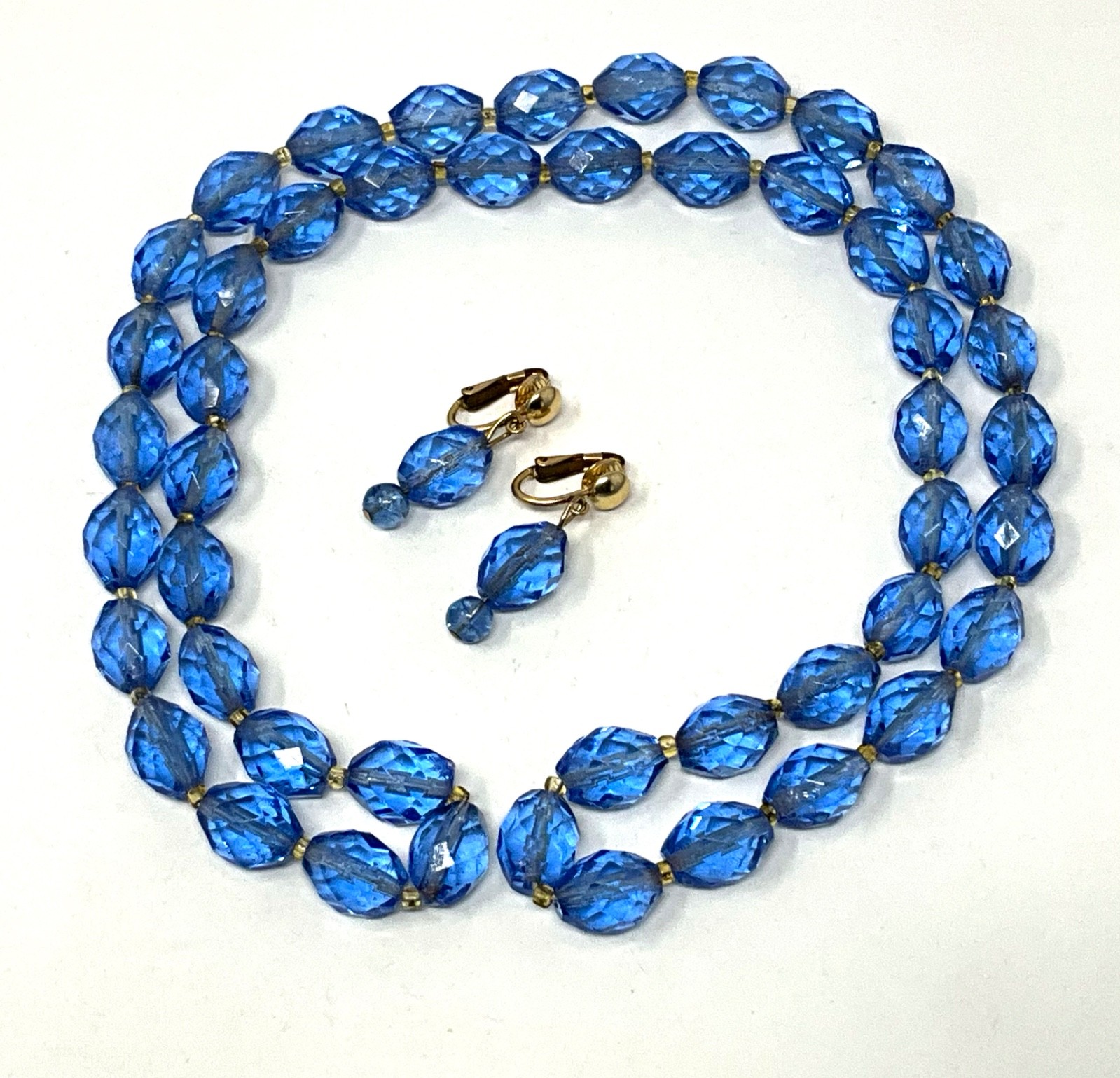 Vintage 20″ Faceted Blue Glass Bead Necklace and Dangle Clip Earrings Set