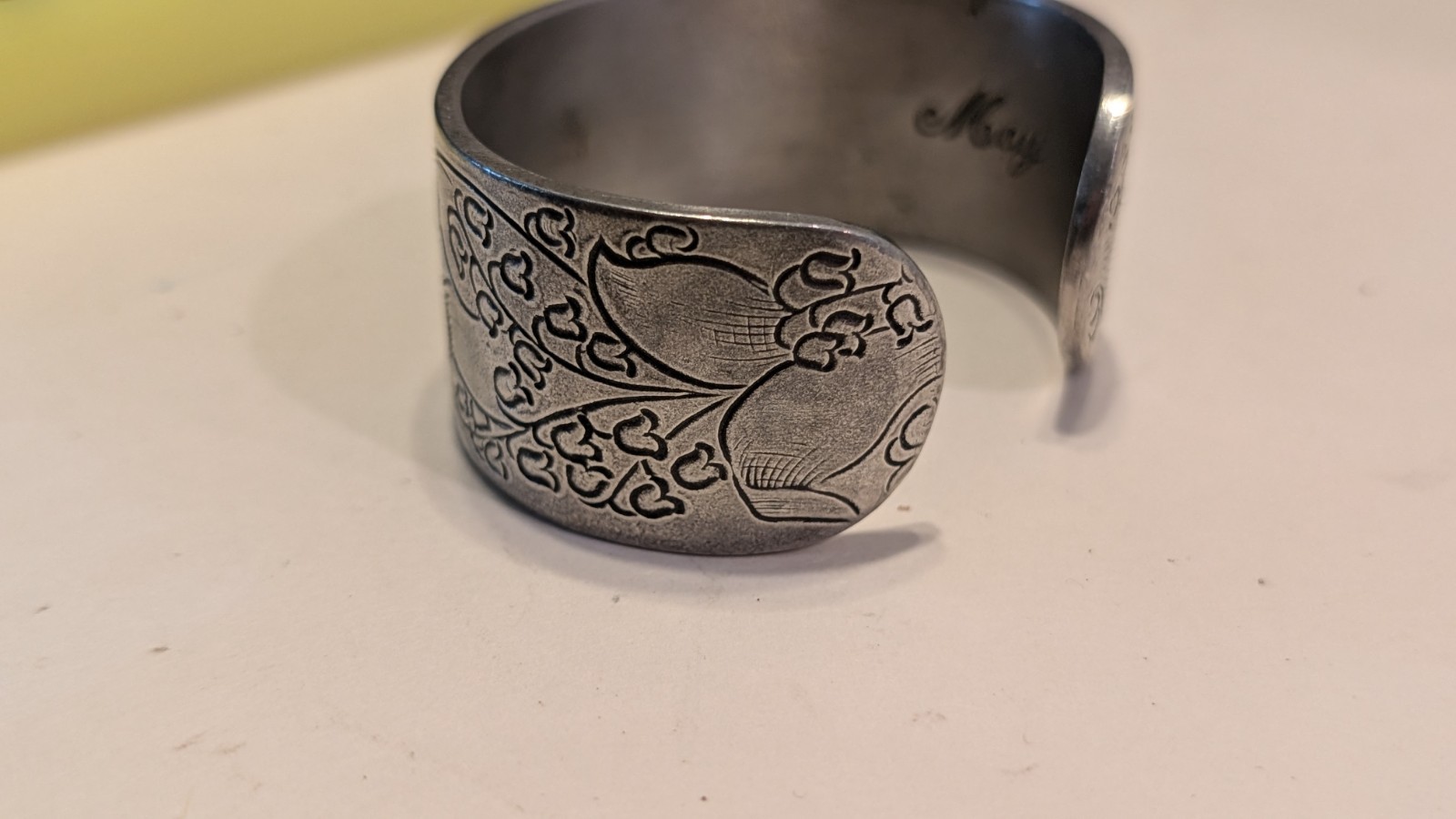 Salisbury Pewter Floral Cuff Bracelet Signed Macy Silver Tone Wide Etched Bangle