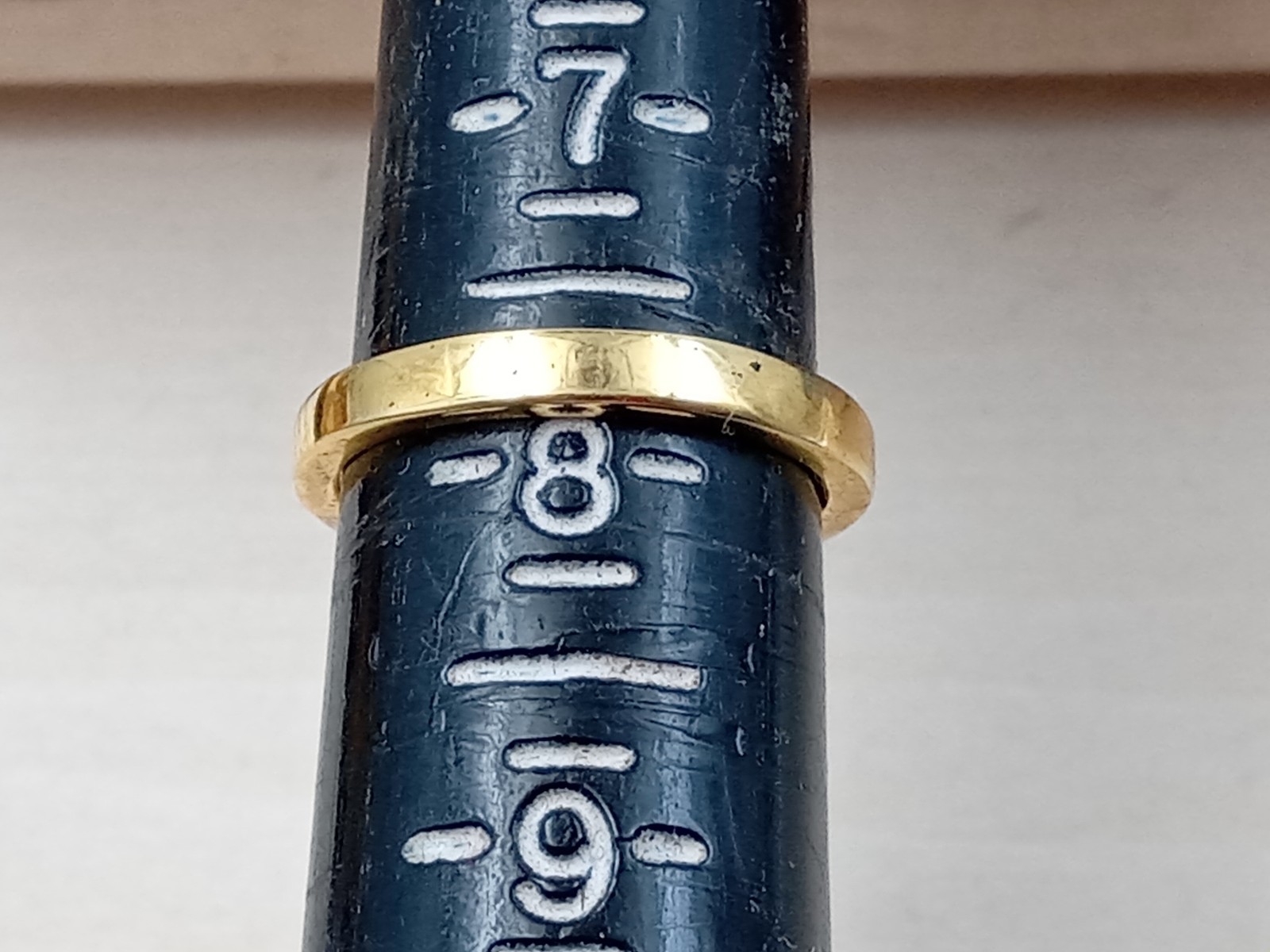 HSN 14 KT Gold Plated Size 7.75 Ring w. Clear Stone Setting in Burst Pattern