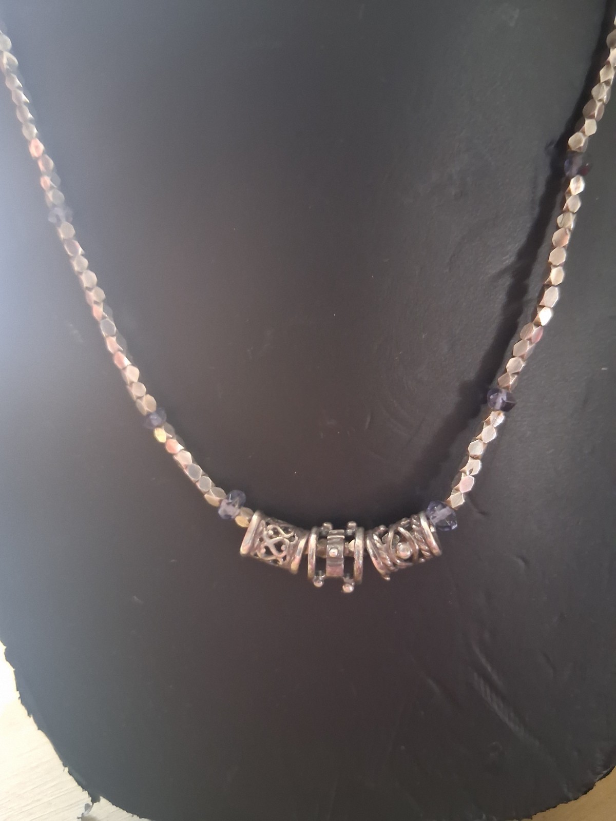 Sterling silver bead & amethyst chip accent bead necklace w/925 accent beads 17″