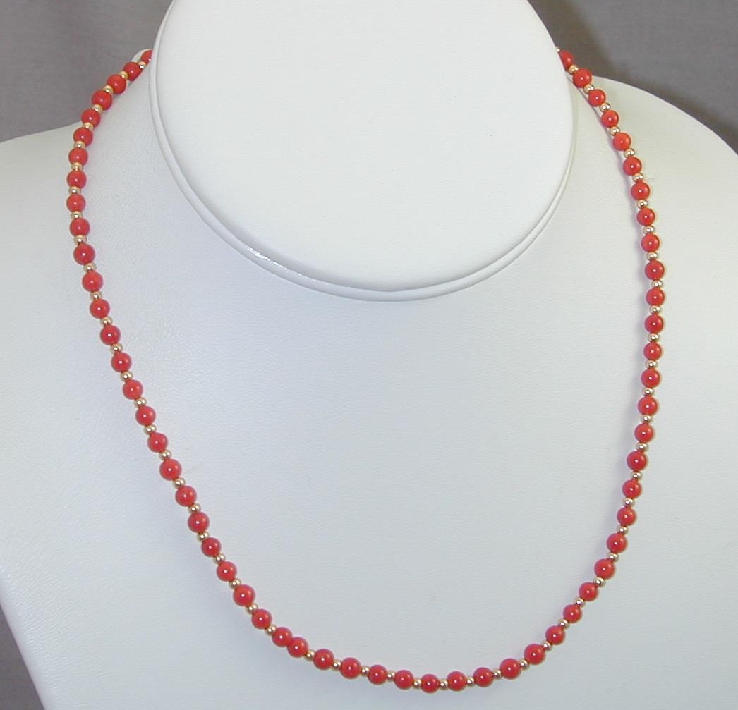 ESTATE Italian Red Coral & 18k Gold Bead Necklace 16 5/8″