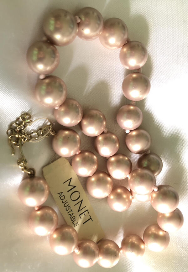 Vintage MONET Pale PINK Glass PEARL Necklace 18″-20″ Double Knotted~Orig.Tag,FJT