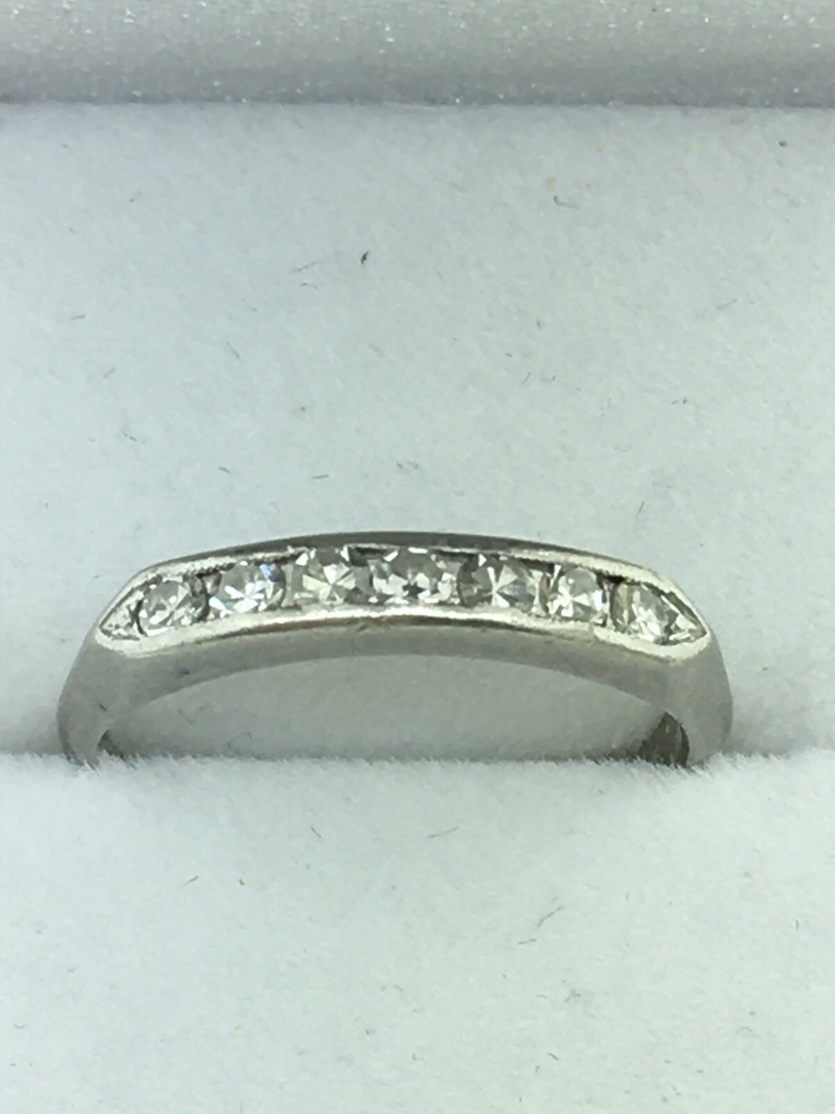 Art Deco (ca. 1948) 90% Platinum 7 Diamond Channel Set Band (Sz 5 1/4; .28ct+/-)