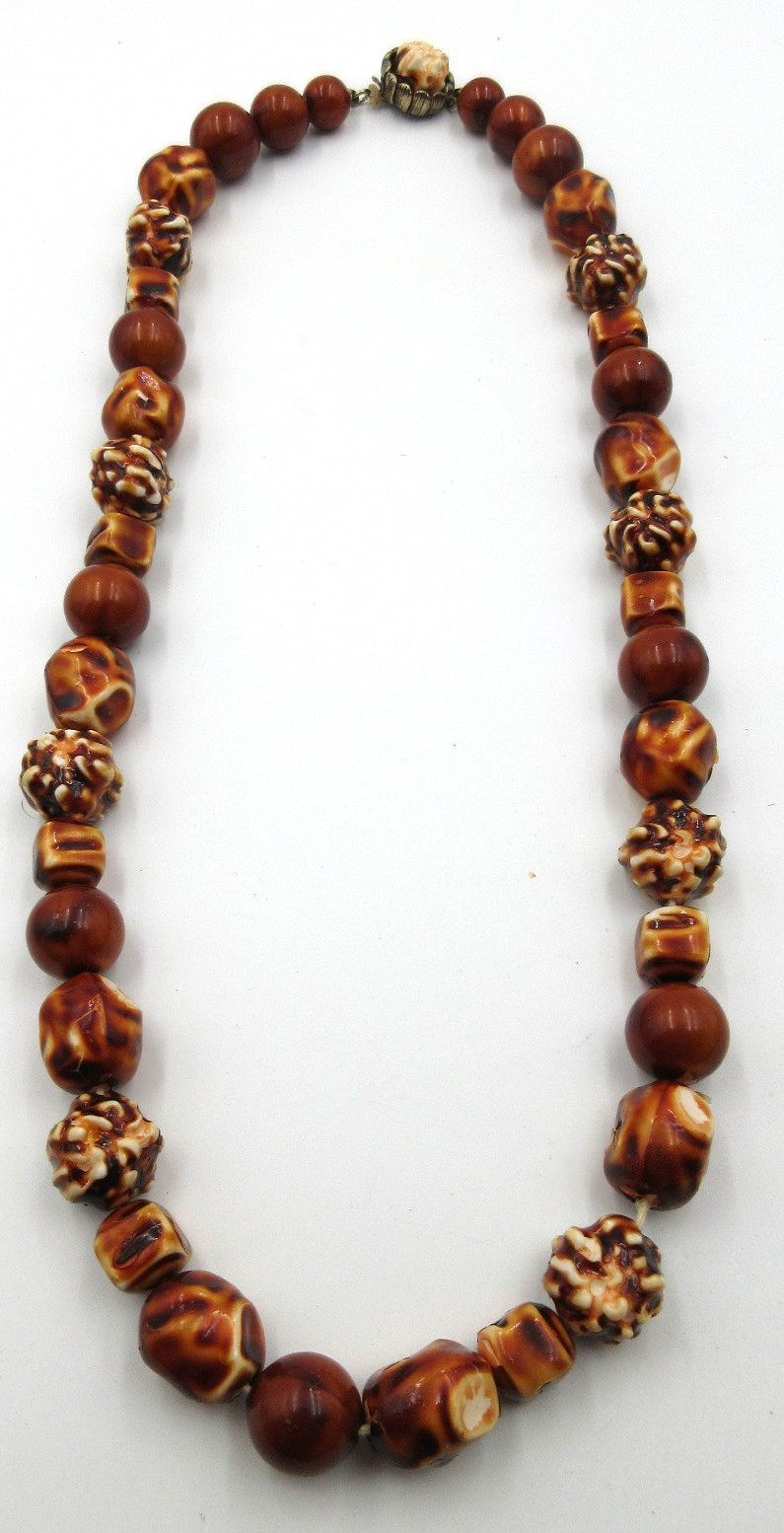 VTG 24″ UNUSUAL GEOMETRIC BEAD brown white silver tone mtl STRAND Necklace