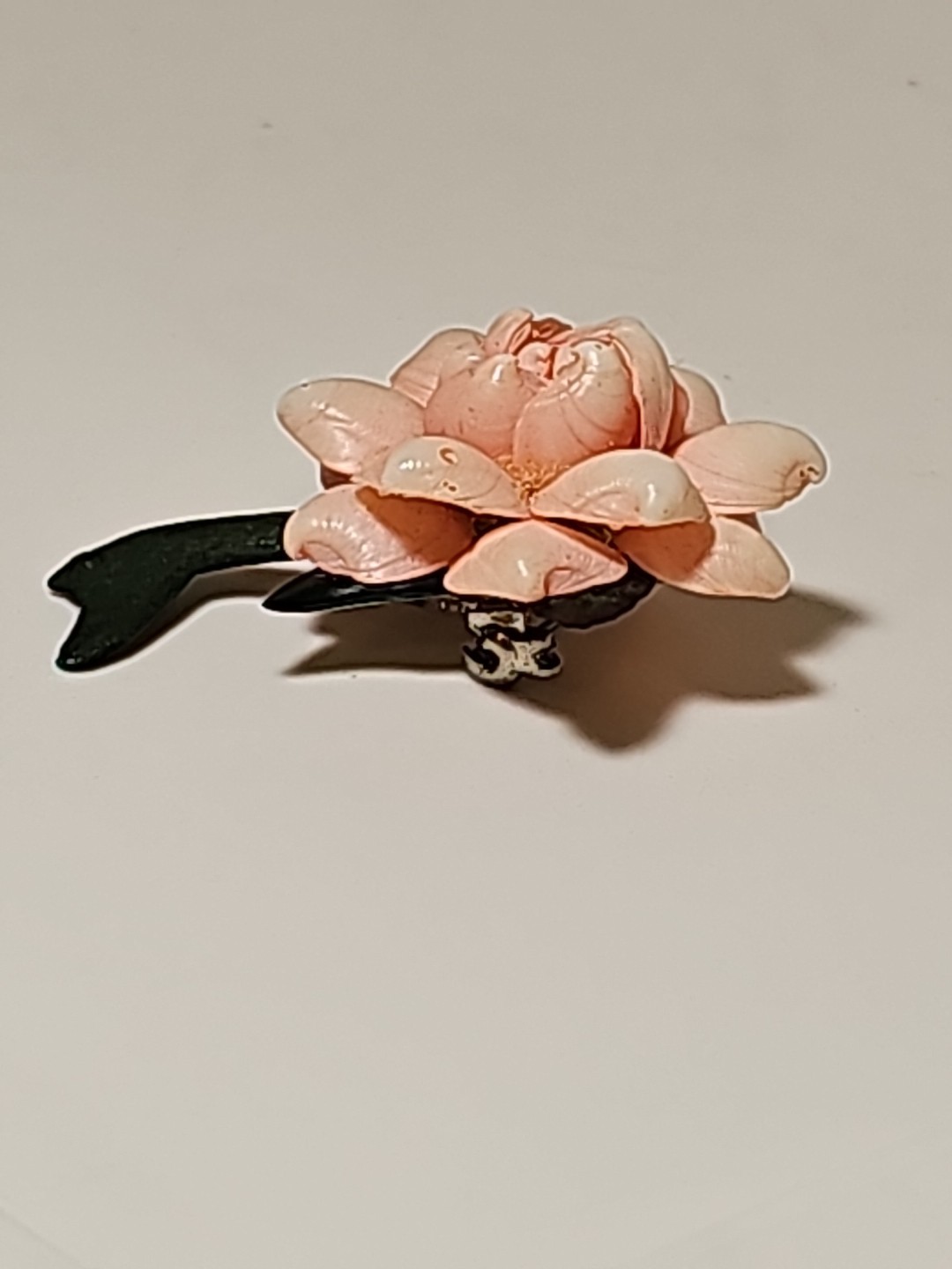 Vintage Handmade Pink Sea Shell Flower Brooch Pin 1.75 Inch