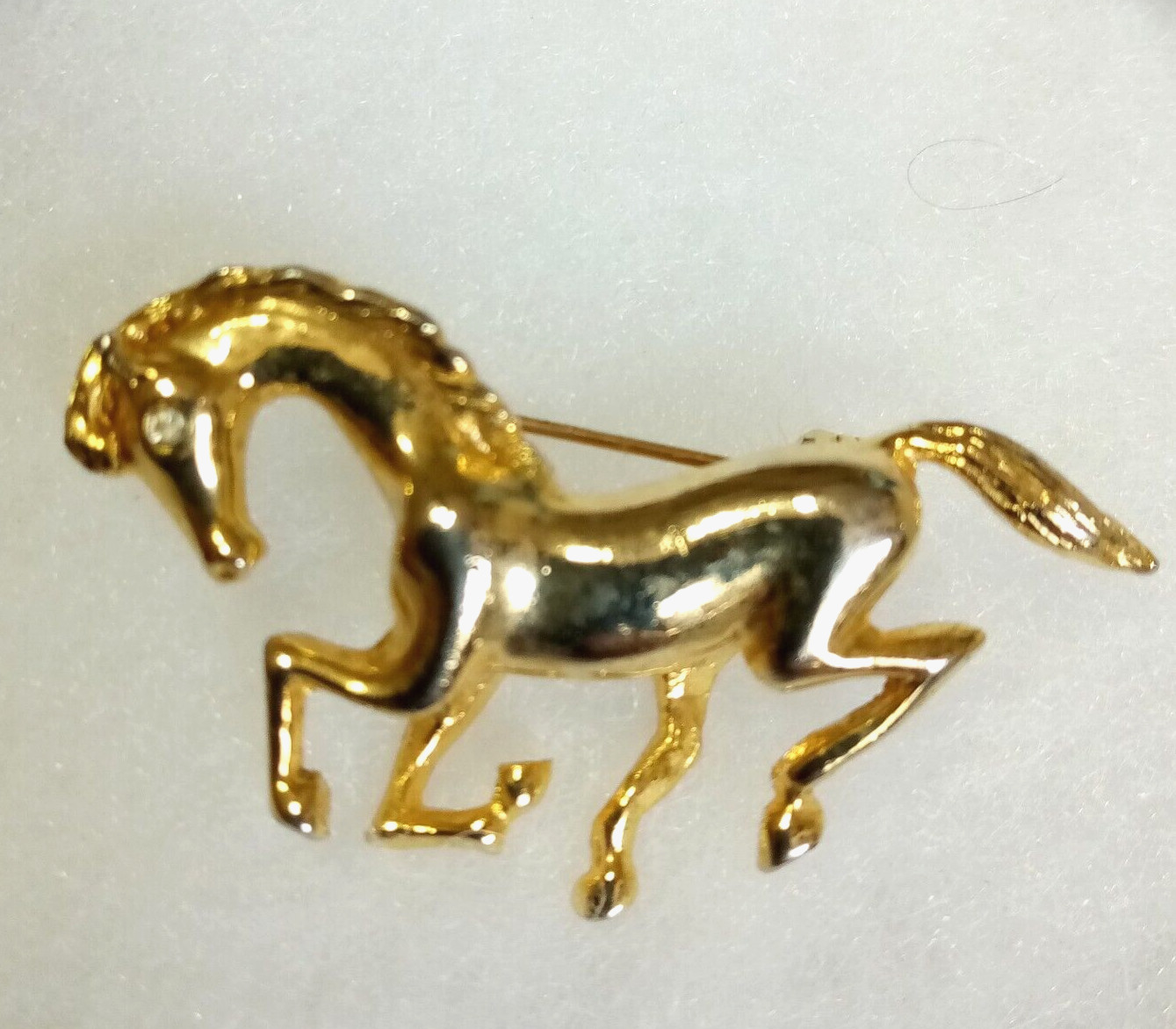 Running Horse Lapel Pin Brooch Gold Toned Metal 3D Equestrian Rhinestone Eye