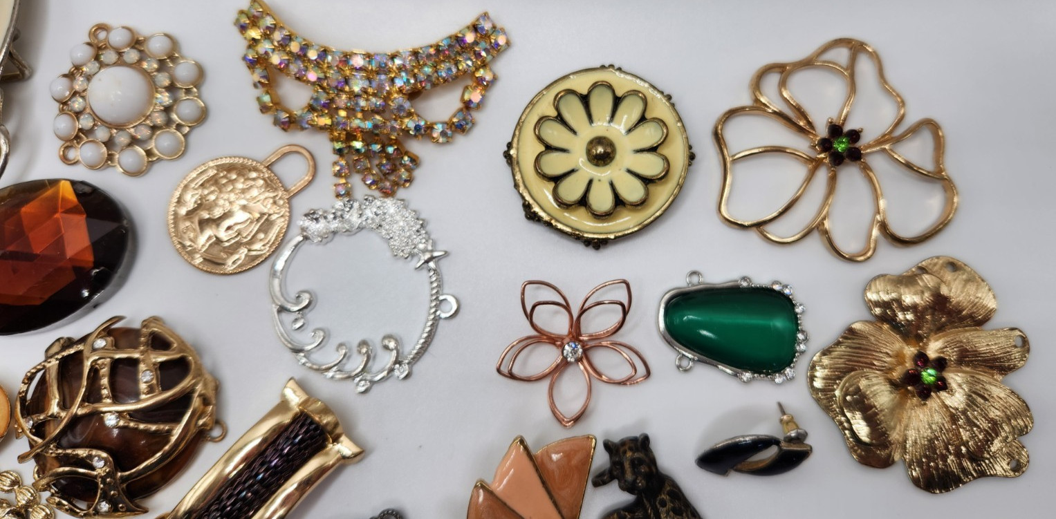 Craft Jewelry Pieces Junk Drawer Lot 50 Different Pieces