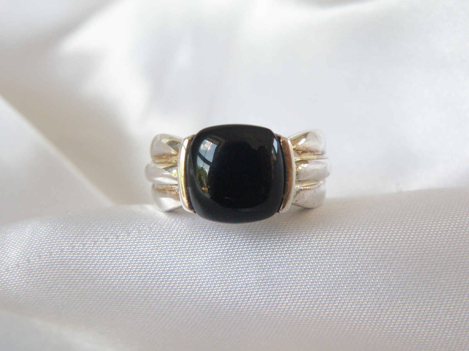 Vintage Sterling Silver 925 Black Onyx Cable Ring Size 7