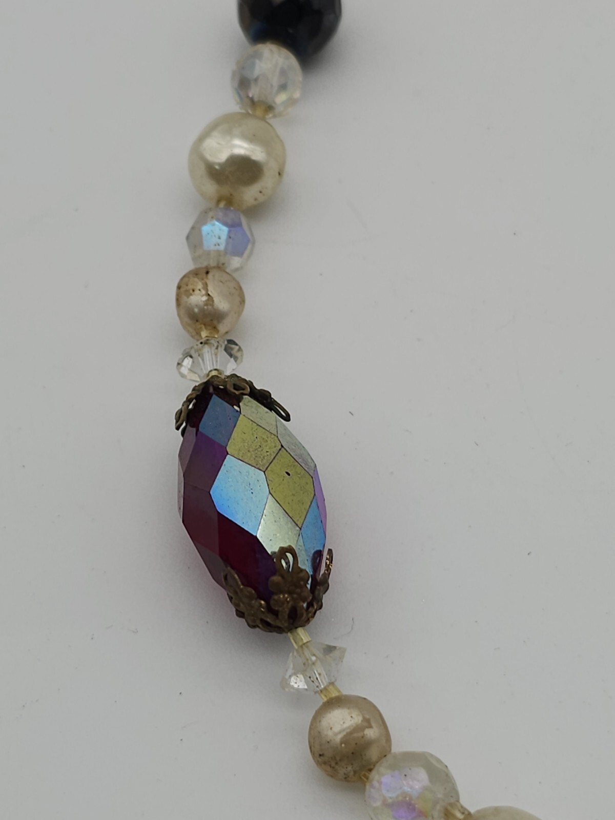 Vintage Faux Pearl Faceted Iridescent Red Clear Beaded Necklace 24-in