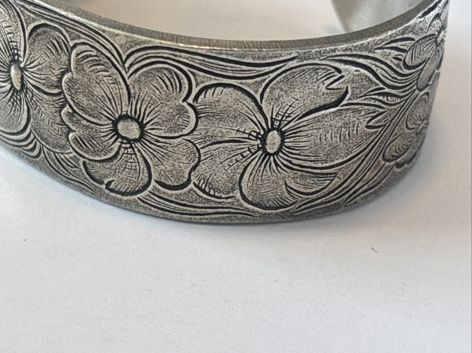 Cuff Bracelet Salisbury Pewter Vintage July Flower of the Month Silver Tone