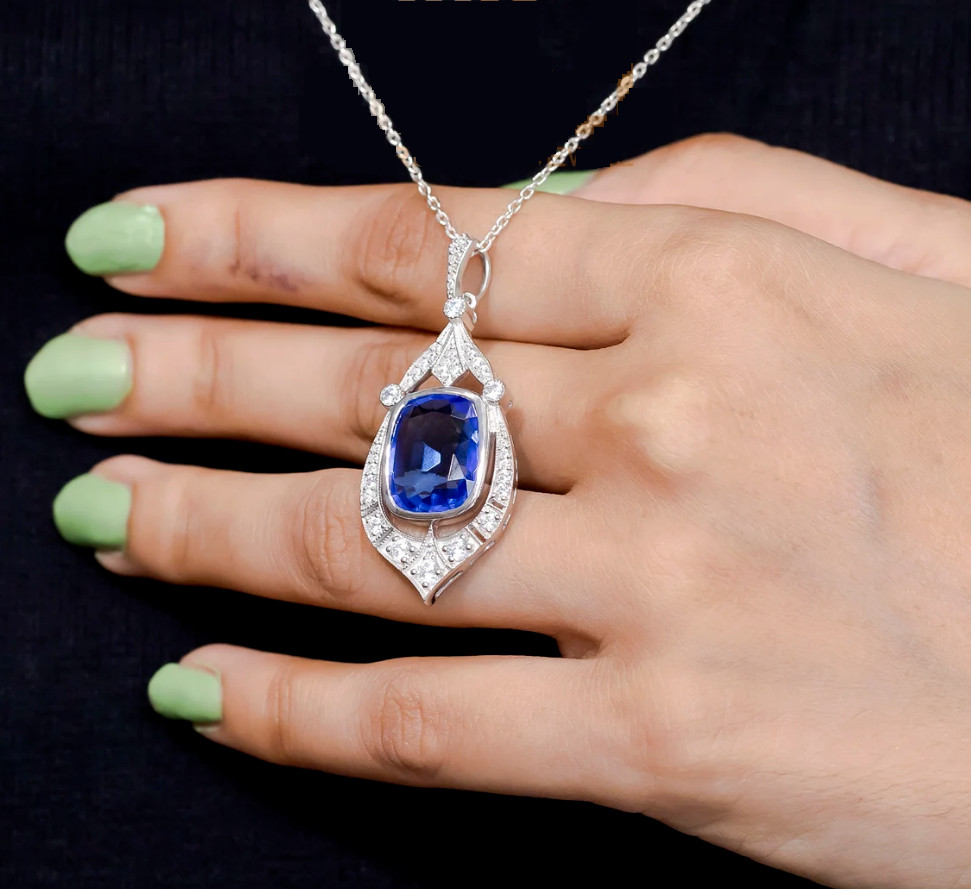 Art Deco 12.47Ct Rare Ceylon Lab-Created Sapphire Engagement 925 Silver Pendant