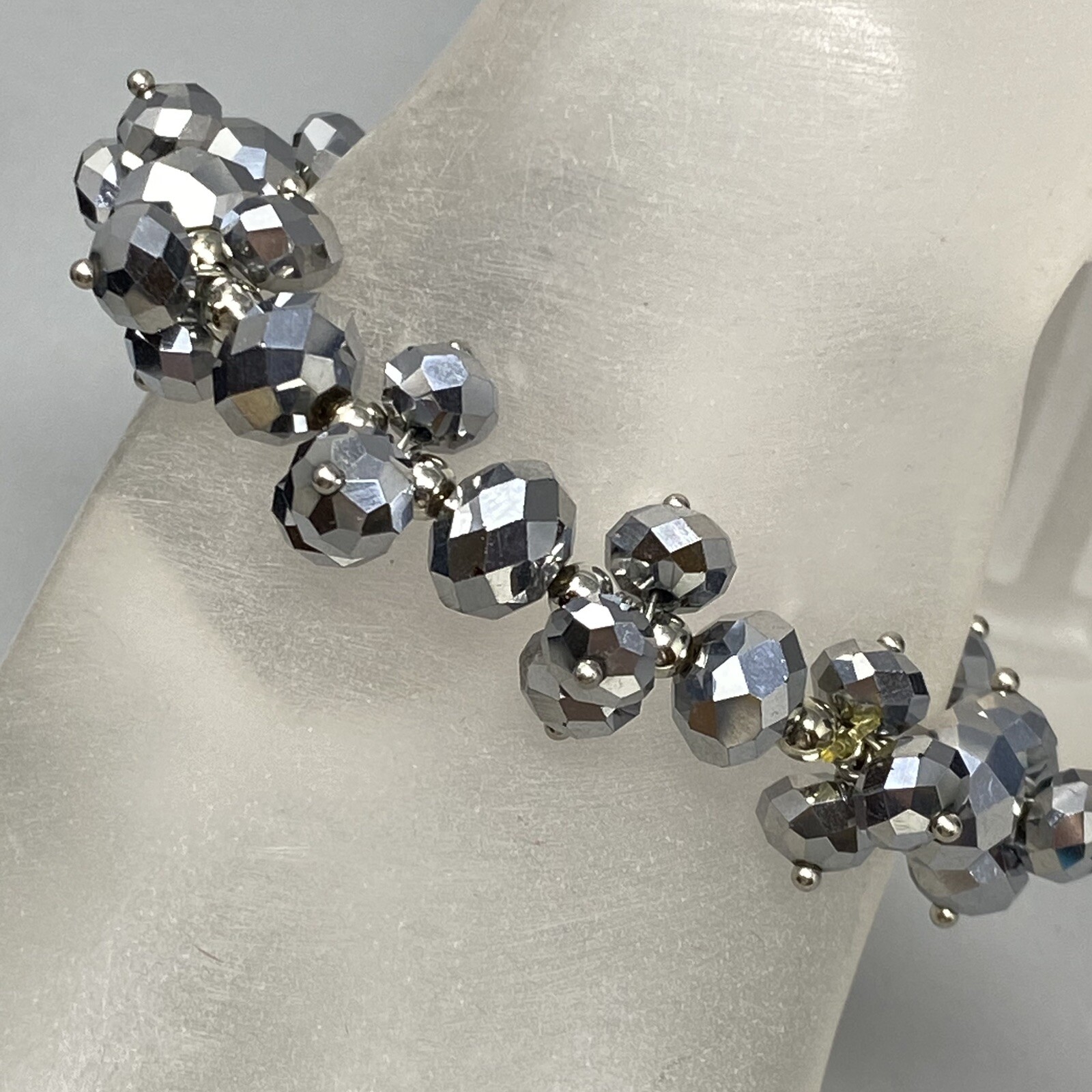 Stretch Bead Bracelet Silver Faceted Glass Cluster Fire Polished Iridescent 7″