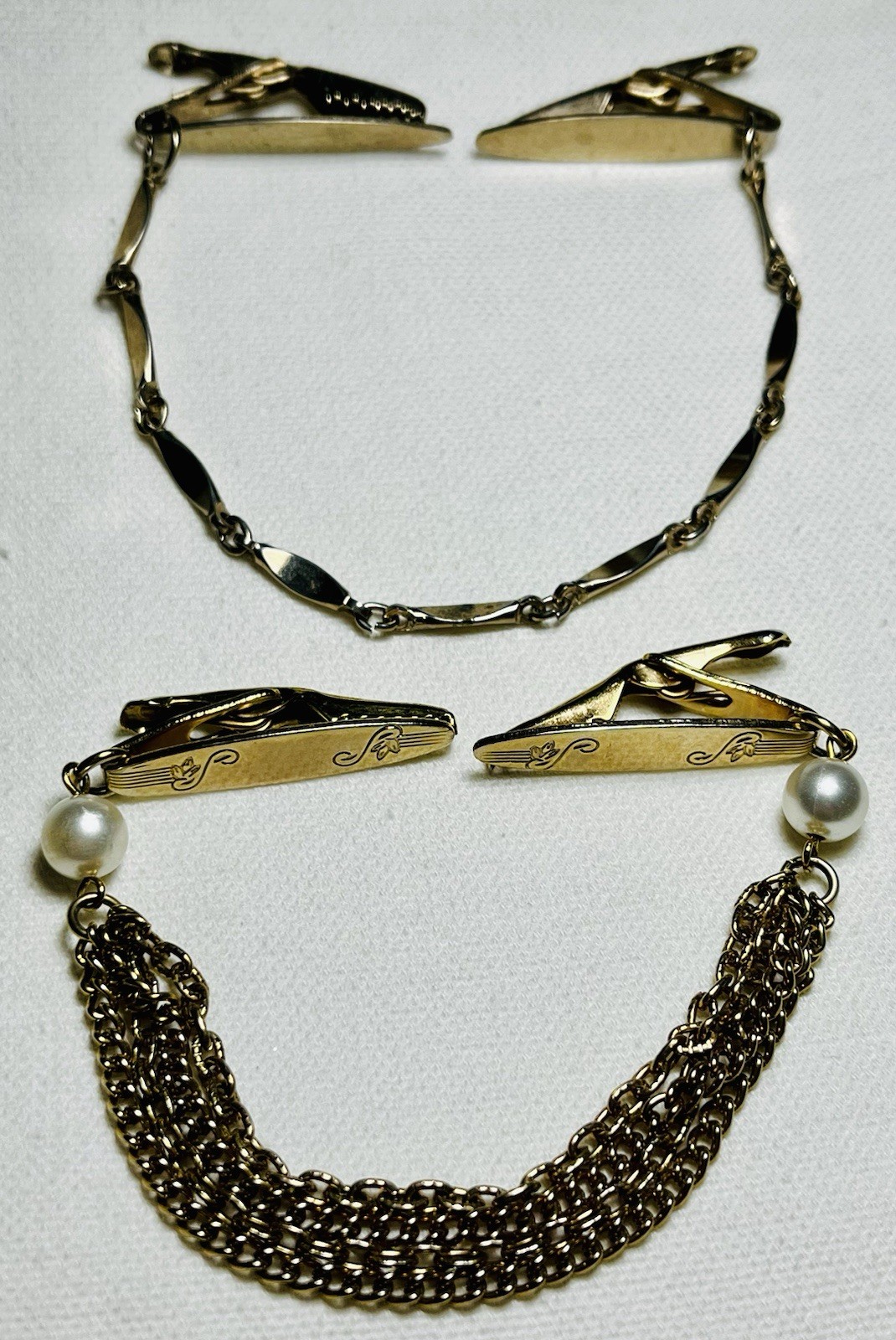 Lot of 2 Vintage Estate Gold Tone Sweater Clips Multi-Chain & Bar Link