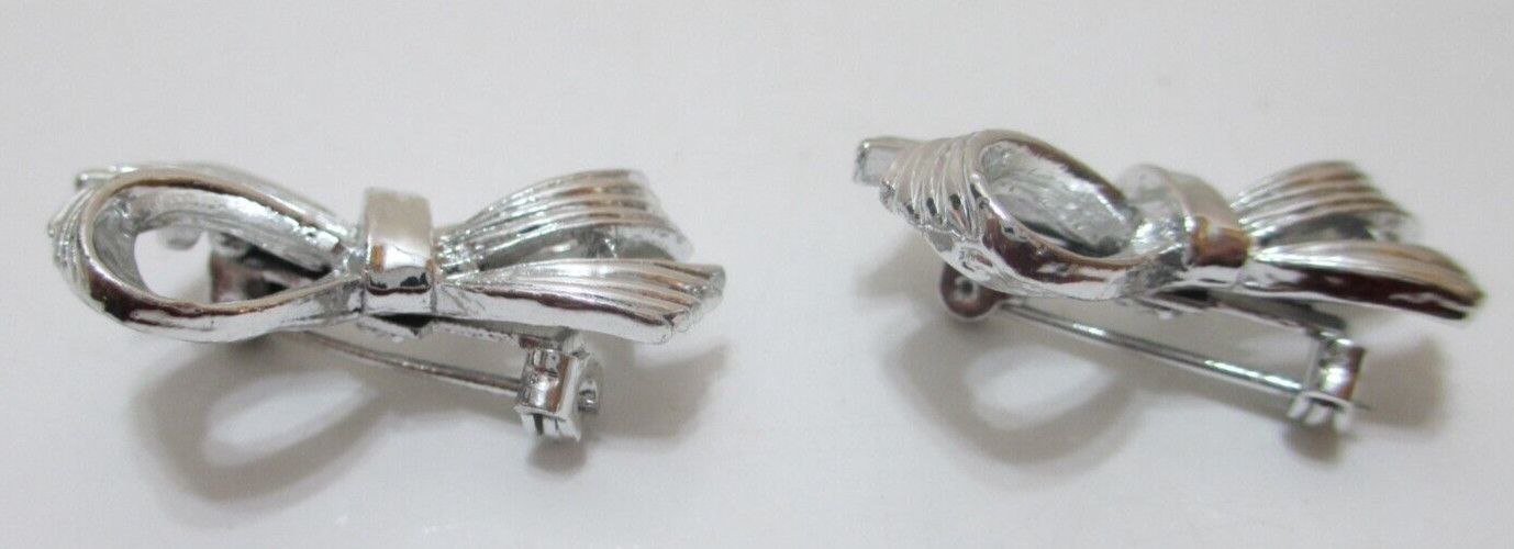 Vintage Gerry’s Brooch Pin Textured Ribbon Bow Silvertone Metal PAIR