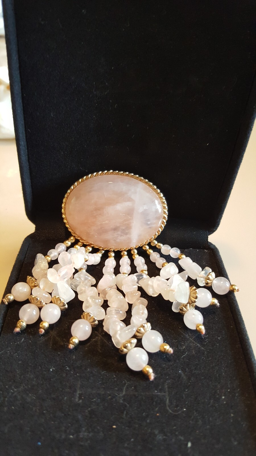 VINTAGE STUNNING ROSE QUARTZ PIN BROOCH w addition Tassel beads WOW