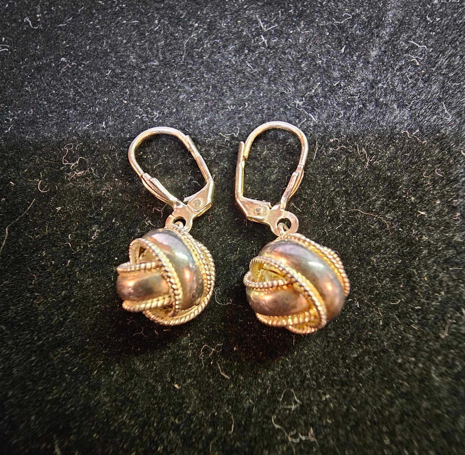 Marked 925 00 Lever-back Earrings Ball Knot Twist Silvertone -S37