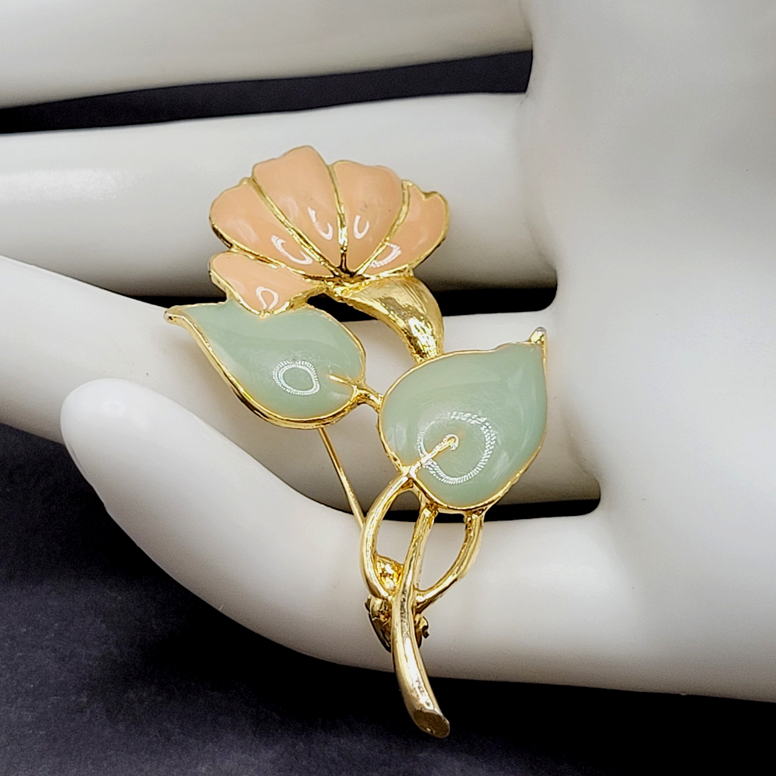MCJ Poppy Peony Broad Blossom Flower Peach Light Green Enamel Gold Tone Brooch