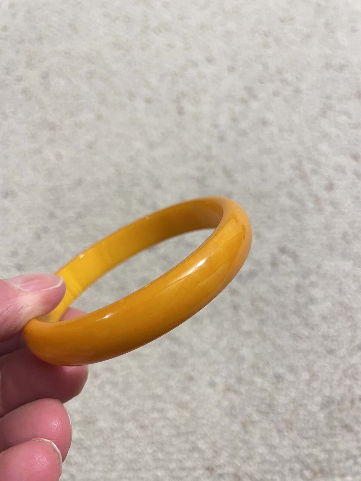 Vintage Butterscotch Bakelite Bangle Bracelet 1/2 Inch Wide Great Condition